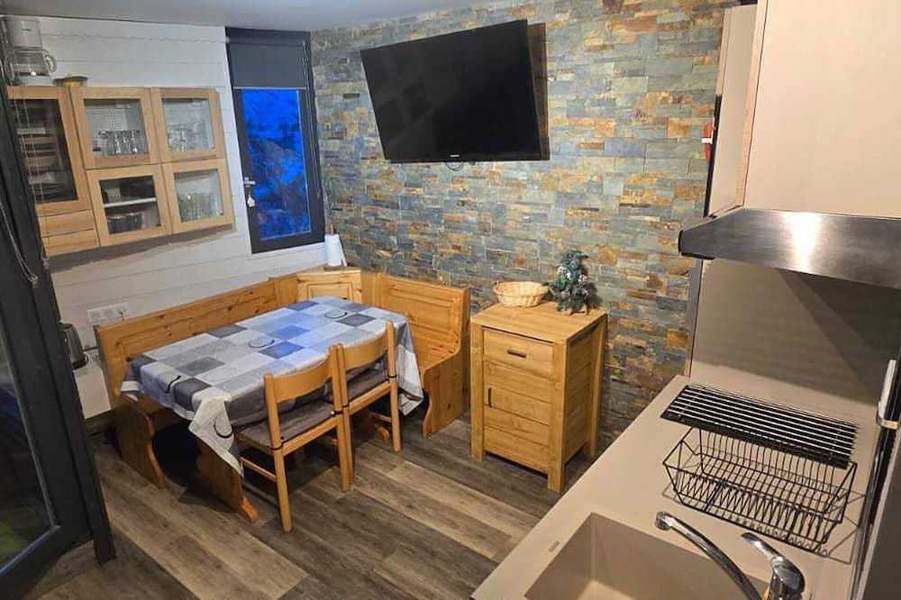 Geheel appartement, Beautiful 2-Bedroom Apartment with Balcony in the Heart of Les Belleville, Ski-In/Ski-Out in Les Menuires, Saint-Martin-de-Belleville