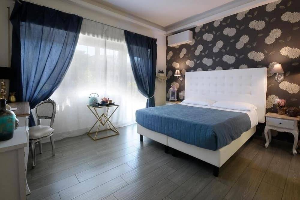 Deluxe Double/Twin Room with Balcony in Rom, Rom Provinz