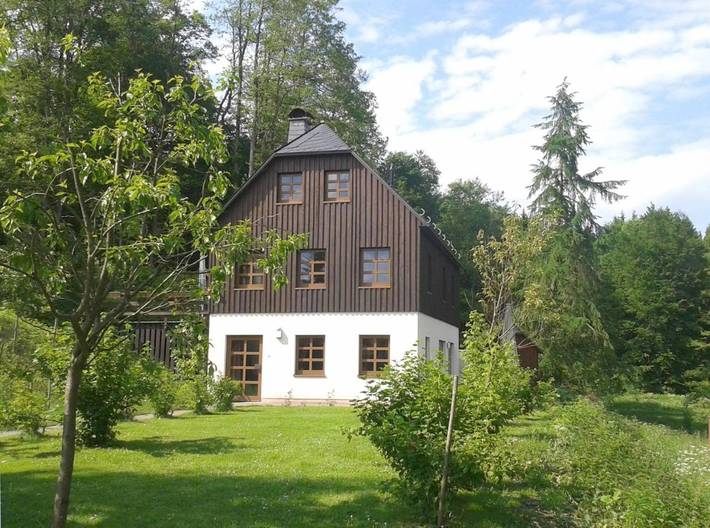 Ferienwohnung für 5 Personen, mit Terrasse und Garten sowie Ausblick in Pockau-Lengefeld