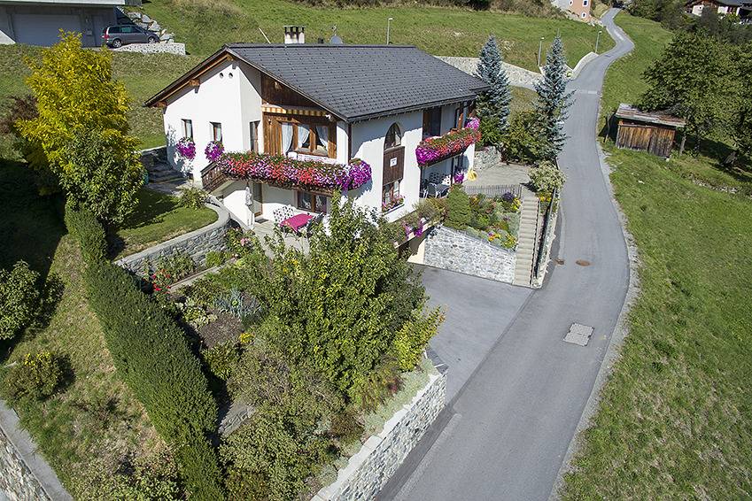 Ganze Ferienwohnung, Ferienwohnung Chasa Plajet 8B - 2 - 4 Personen / 3 Zimmer / 2 Schlafzimmer in Ramosch, Valsot
