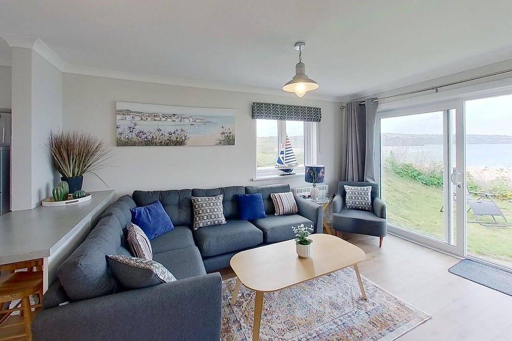 Chalet for 6 People in Hayle, Cornwall