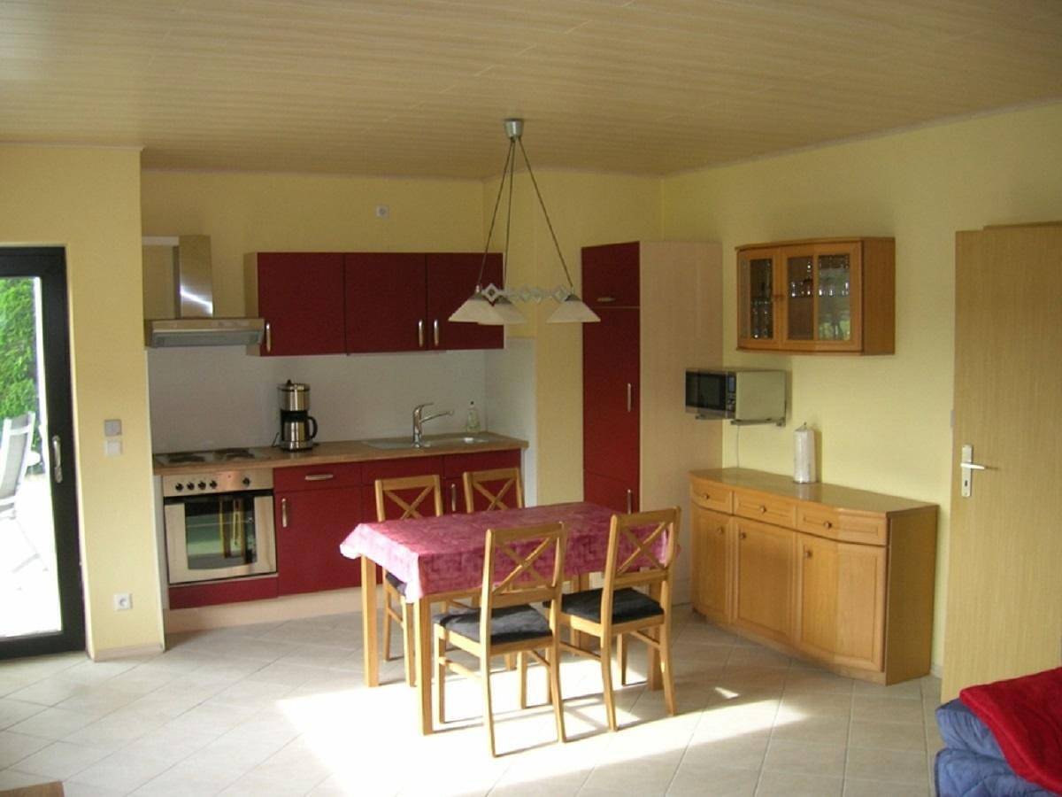 Ganze Ferienwohnung, Appartement/Fewo, Bad, Wc, 2 Schlafräume in Leiningen, Hunsrück