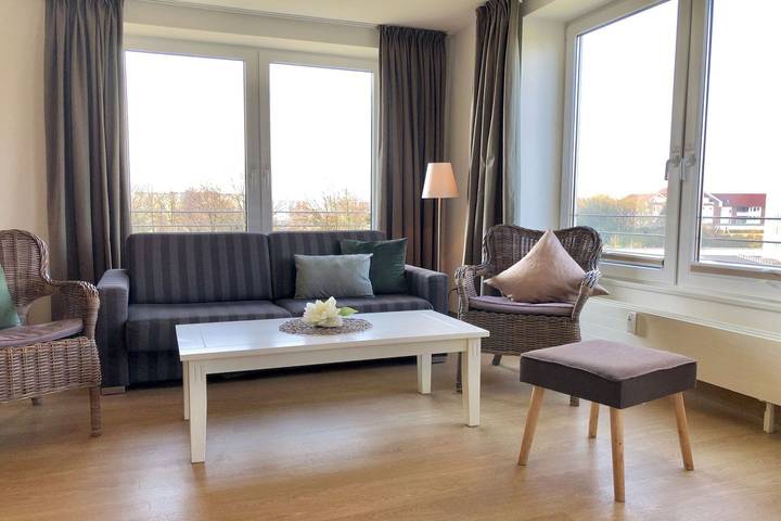 Ferienwohnung für 6 Personen, mit Balkon und Sauna sowie Whirlpool in Döse