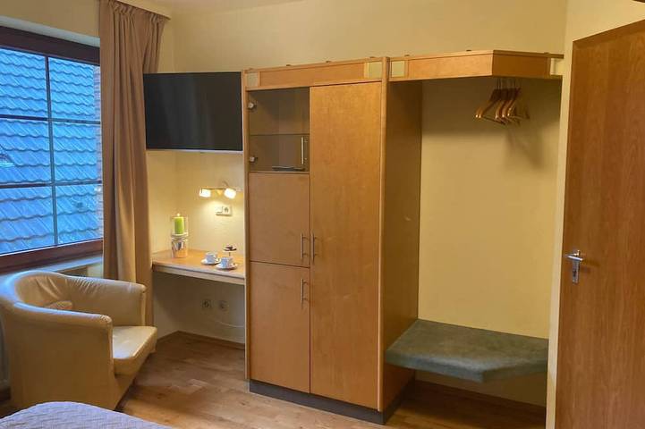 Ganze Wohnung, Ferienwohnung/App. für 8 Gäste mit 105m² in Emmerich am Rhein in Elten, Emmerich
