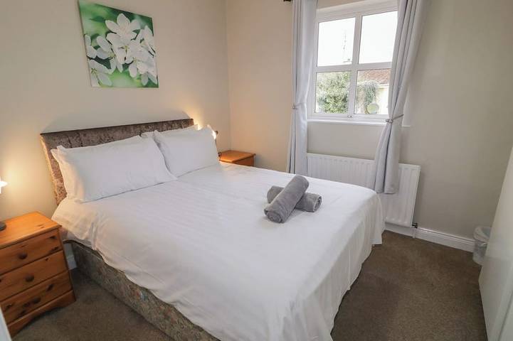 2 Carlton Cottage, pet friendly, with open fire in Enniskillen in Grafschaft Fermanagh