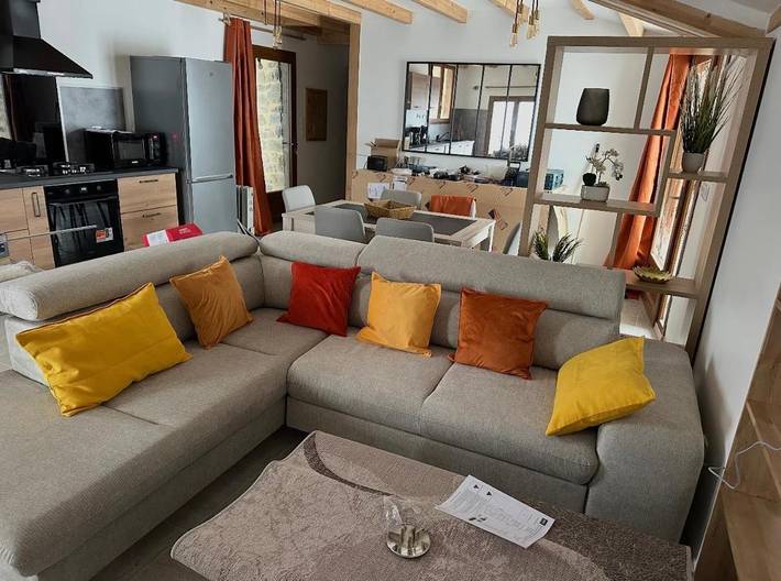 Gîte pour 4 personnes, avec vue à Ribeyret