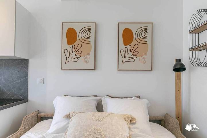 Entire apartment, Mba - Diderot 3 - Splendid Apartment in Montreuil, Seine-Saint-Denis