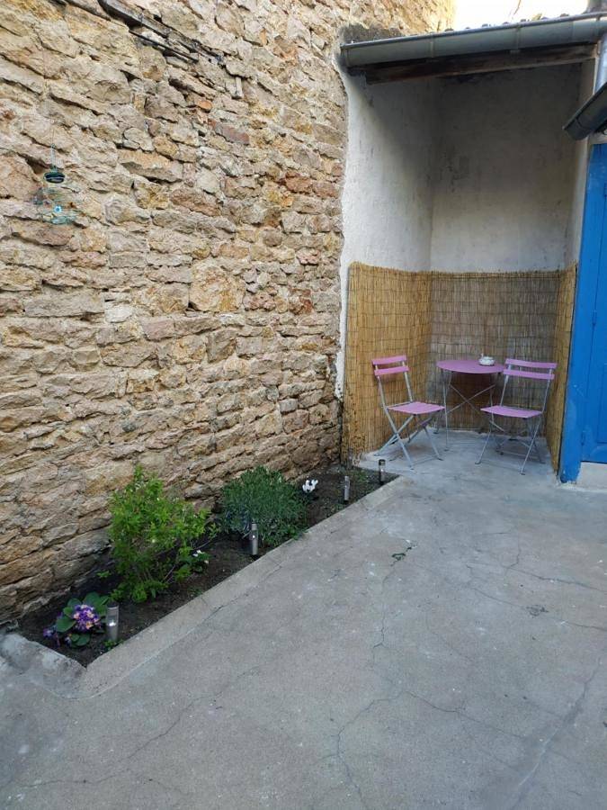 Gîte pour 4 personnes, avec terrasse et vue à Tournus - 2