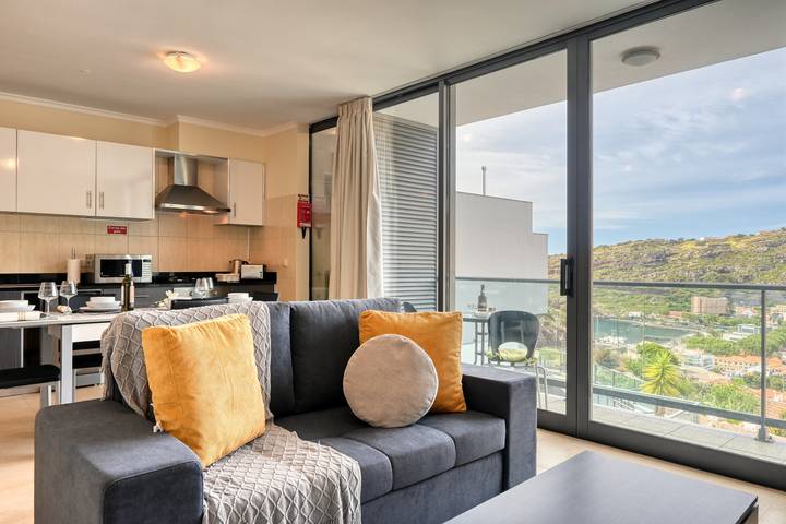 Gîte pour 4 personnes, avec balcon à Machico - 3