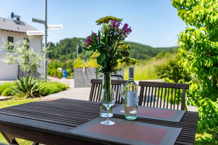 Appartement entier, Appartement de vacances "Casa Ka Sol" avec vue sur le lac, terrasse privée et Wi-Fi in Bodman-Ludwigshafen, Arrondissement de Constance