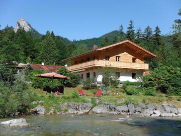 Ferienwohnung für 2 Personen, mit Garten und Ausblick sowie Terrasse in Kreuth