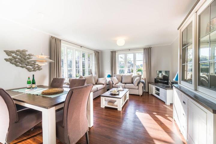 Ganze Wohnung, "Erleben Sie unvergessliche Ferien in der Ferienwohnung Rose an der Nordsee!" in Wyk auf Föhr (Stadt), Wyk auf Föhr