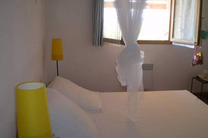 Location de vacances pour 9 personnes, avec balcon et jardin dans Plage De L Ovu Santu - 2