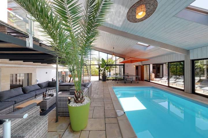 Chalet para 15 personas, con jardín además de sauna y jacuzzi, Se admiten mascotas - 1