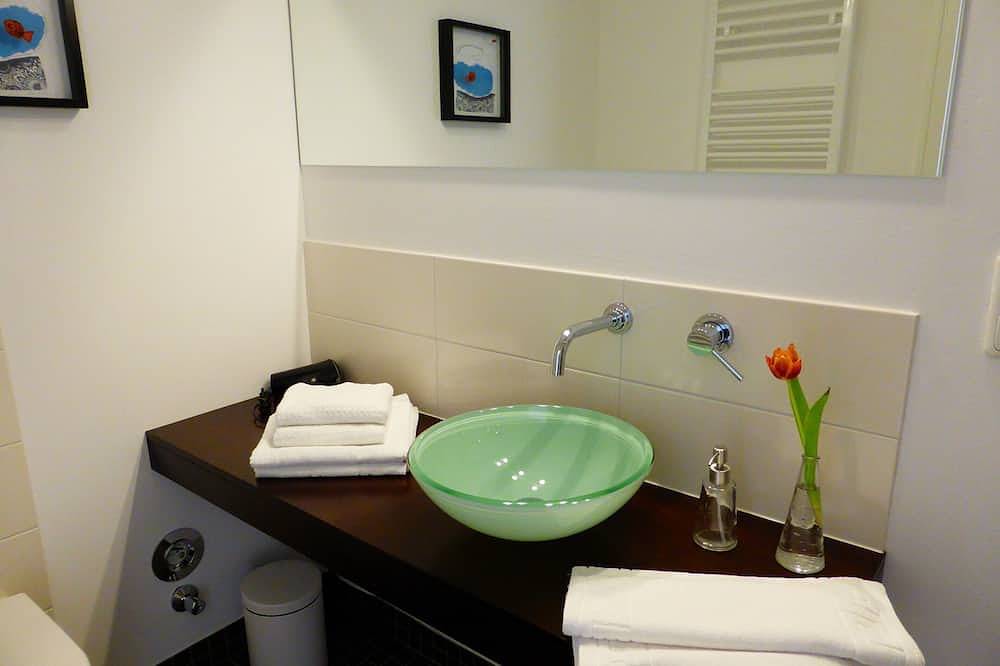 Entire apartment, Welcome to the harbor district - Luise in Wismar, North-West Mecklenburg (Wismar region)