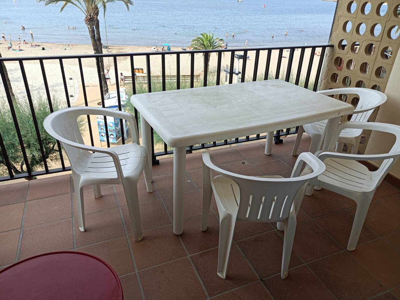 Appartement entier, Appartement à L'Escala pour 6 personnes, proche mer, avec terrasse, lave-linge et Tv in L'Escala, Haut-Ampurdan