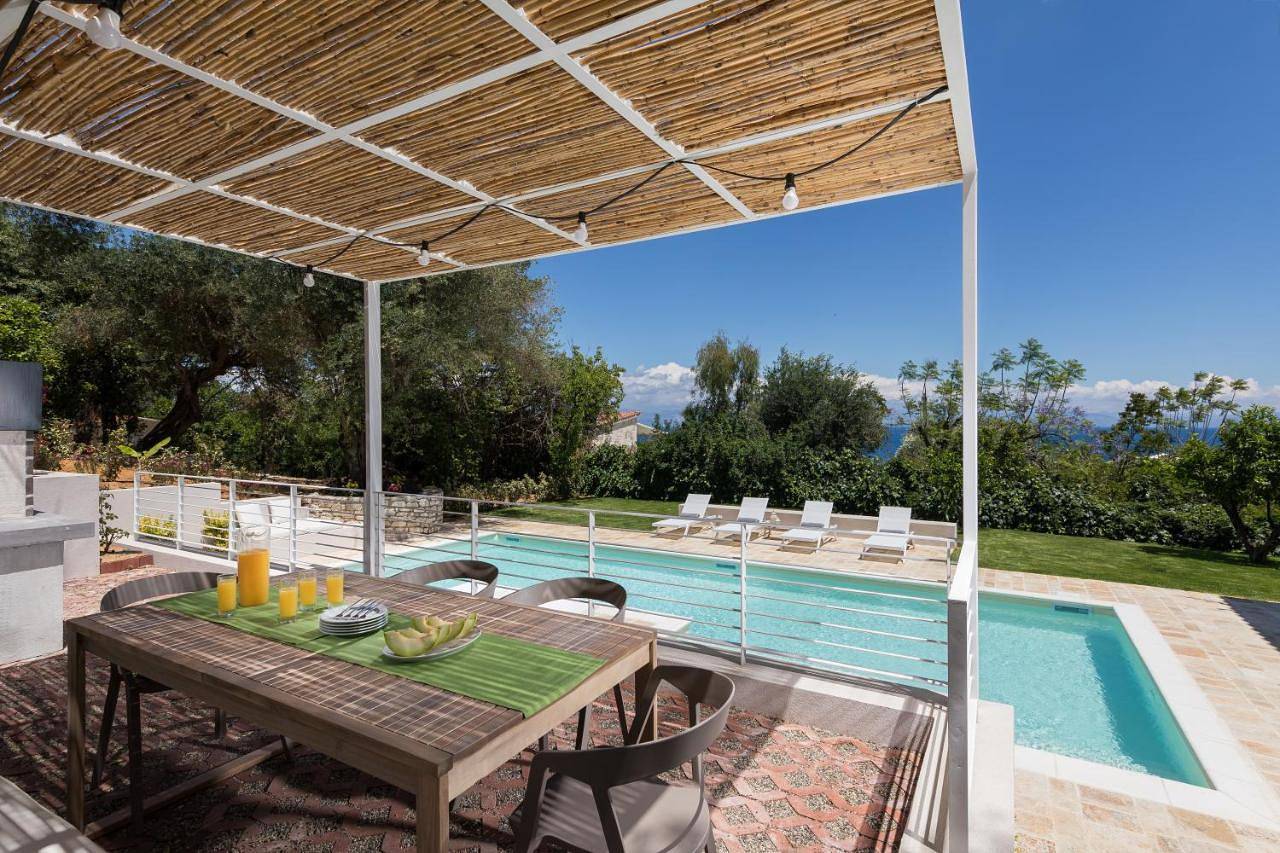 Villa with Private Pool in Korfu