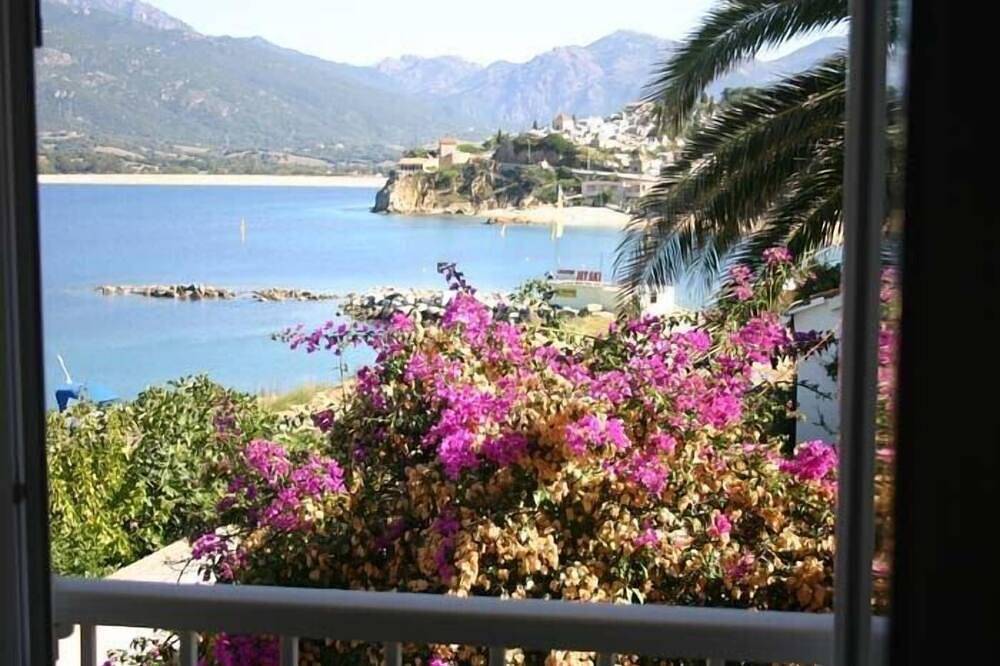 Ganze Wohnung, Ruhige & schöne Lage mitten im Zentrum, Meerblick, 300 m vom Strand entfernt in Propriano, Sartène und Umgebung