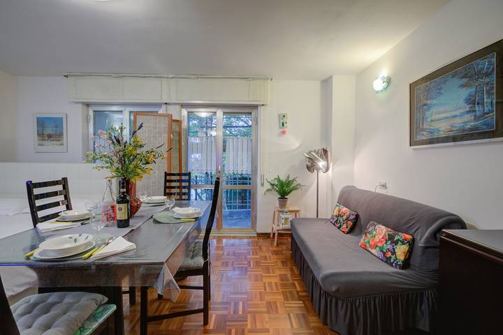 Ganze Wohnung, Studio Saturno 23 in the city center in Sauze d'Oulx, Via Lattea
