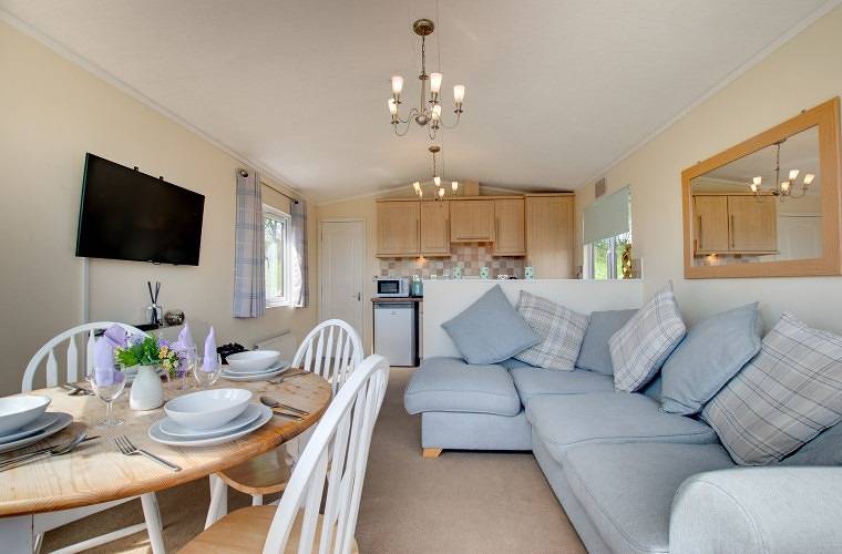 Stunning 3-Bed Hot Tub Lodge, Northumberland in Northumberland