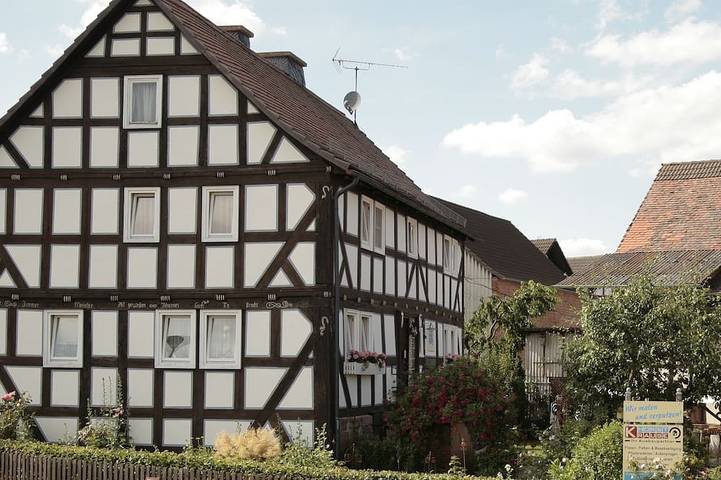 Ferienhaus für 8 Personen, mit Balkon und Garten in Rauschenberg