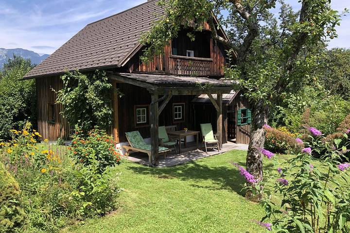 Ferienhaus für 3 Personen, mit Terrasse und Garten im Salzkammergut