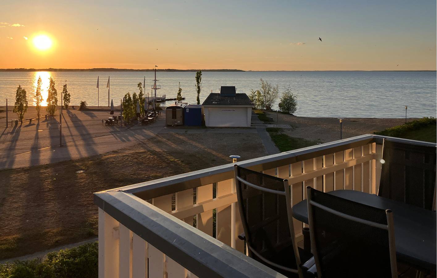 Ganze Ferienwohnung, Appartement am Strand mit Parkplatz, Wi-Fi & TV in Rechlin, Müritz