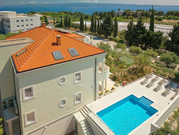 Chambre d’hôte pour 5 personnes, avec vue ainsi que jardin et piscine à Split - 3