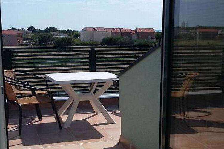 Ganze Wohnung, Apartments Mlikota - One Bedroom Apartment with Balcony in Nin, Zadar