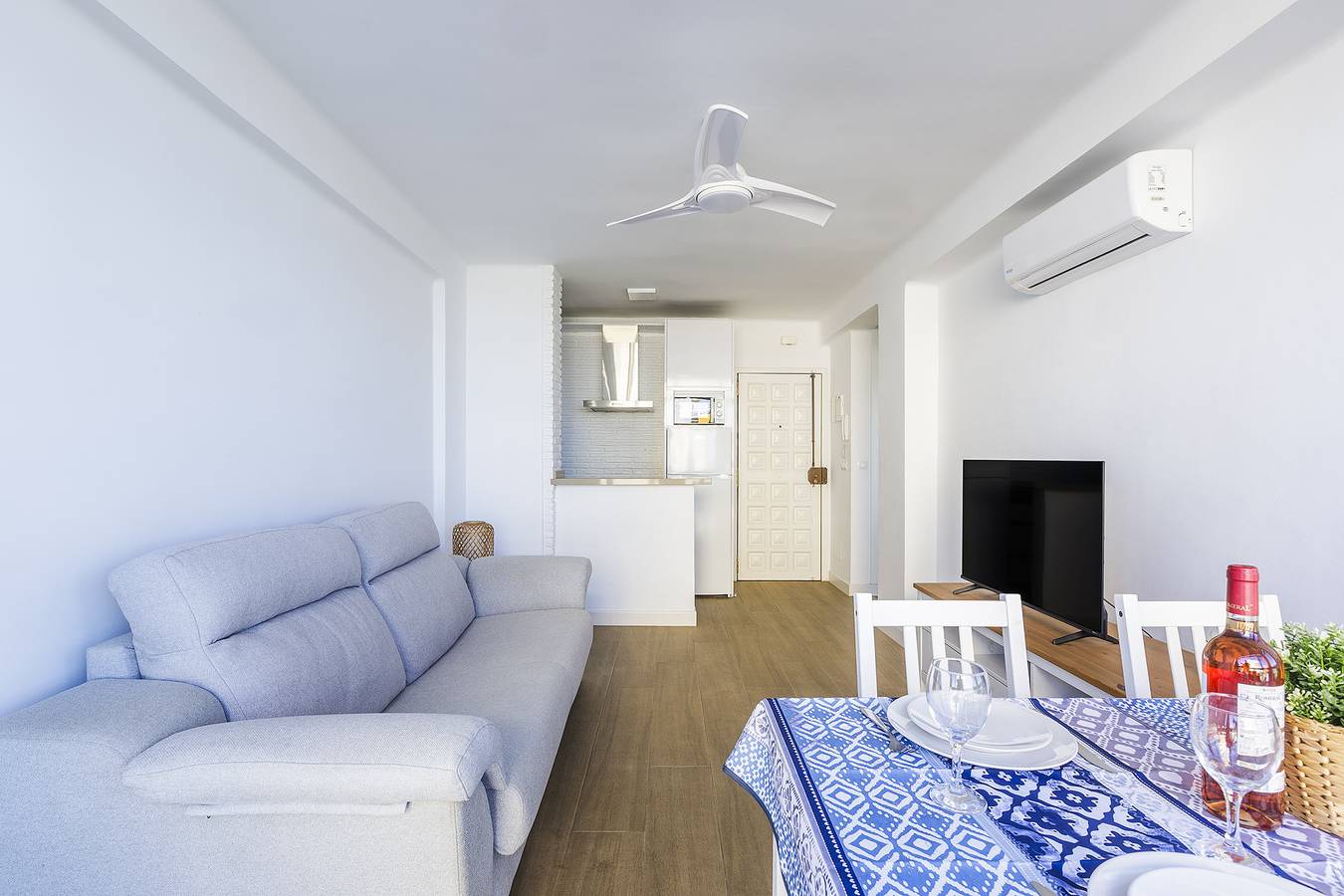 Apartamento entero, A&N Modern Beach Apartment with Pool – Algarrobo C in Algarrobo Costa, Algarrobo