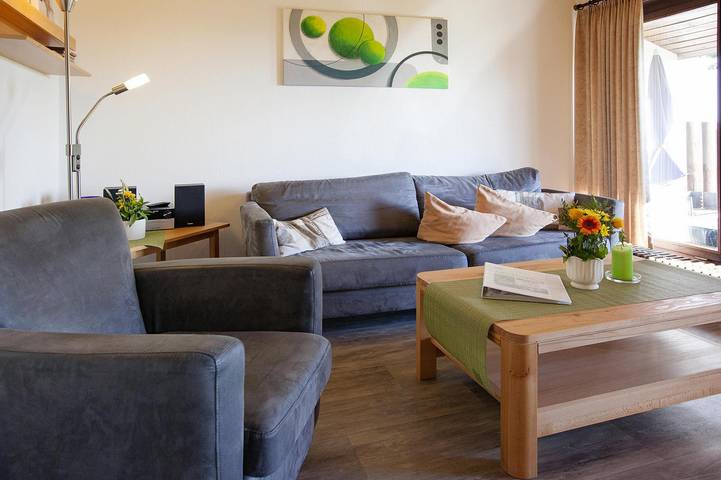 Ferienhaus für 4 Personen, mit Terrasse und Pool in Bad Dürrheim - 2