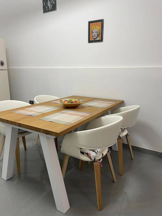 Maison d’hôte pour 3 personnes, avec balcon et vue à Gela - 4