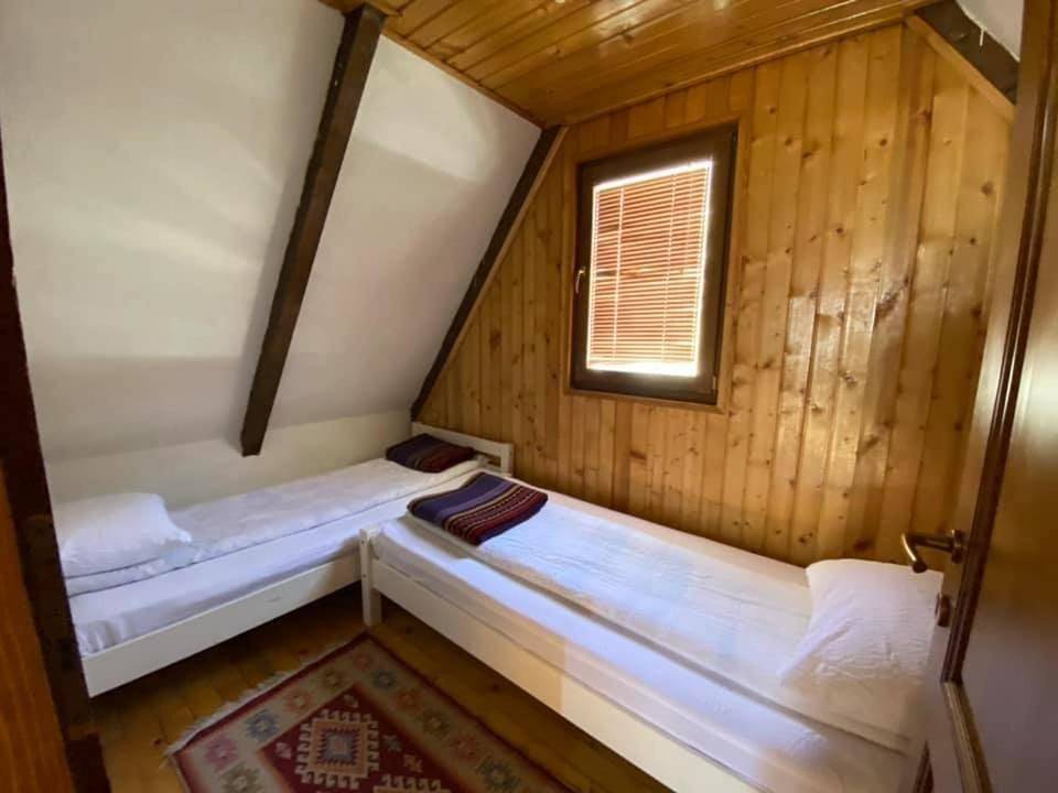 Vila Rudi Toni in Kosowo