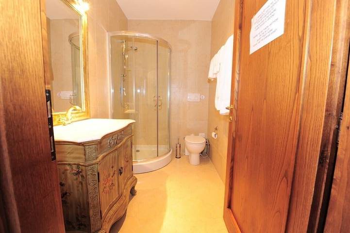 Villa il Frassine in Rignano sull'Arno, Valdarno