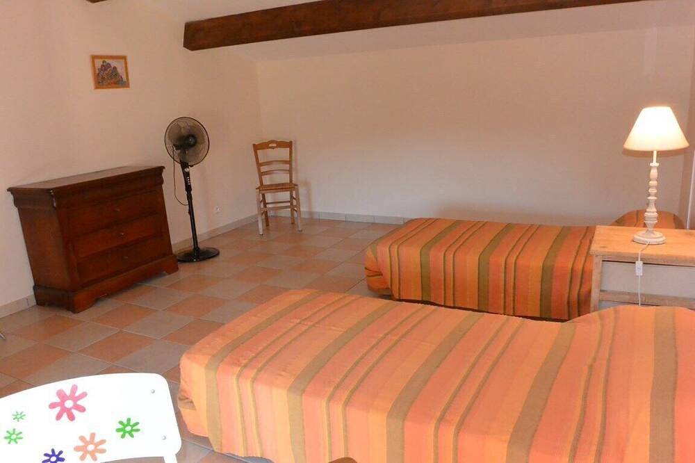 Geheel appartement, Rumana 1- 6 pers - Aleria in Aléria, Corte en omgeving