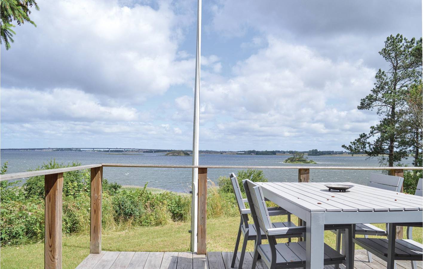 Vacation house for 6 people with terrace in Frederikssund, Frederikssund Region