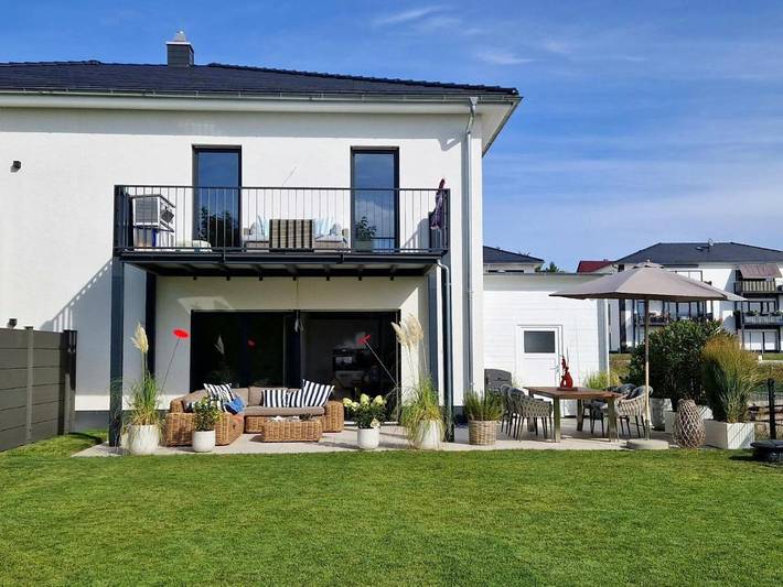 Ferienhaus für 6 Personen, mit Ausblick und Seeblick sowie Garten, kinderfreundlich am Großer Goitzschesee