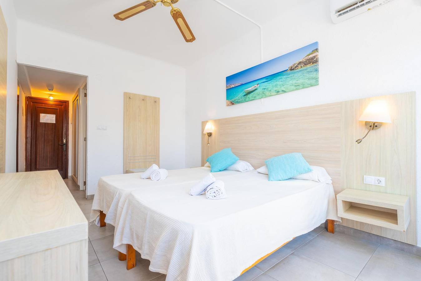 Hotel Antares Hab. Estandard - Gemütliches Hotel im Zentrum von Cala d'Or. Wifi gratis in Cala d'Or, Santanyí