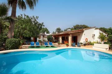 Villa in Pollença Stadt, Pollença für 6 