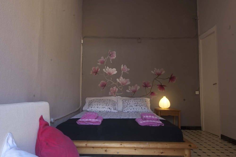 Charming traditional beach house, next to Barcelona! in el Masnou, Costa del Maresme