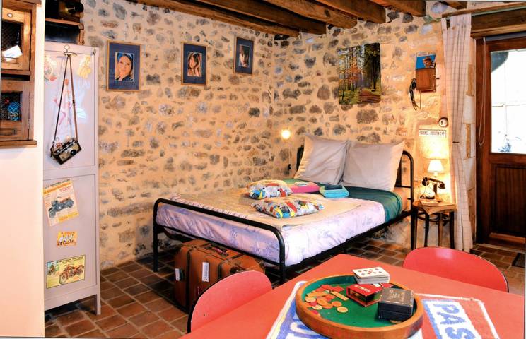 Location de vacances pour 2 personnes, avec jardin à Saint-Sauveur-en-Puisaye - 2