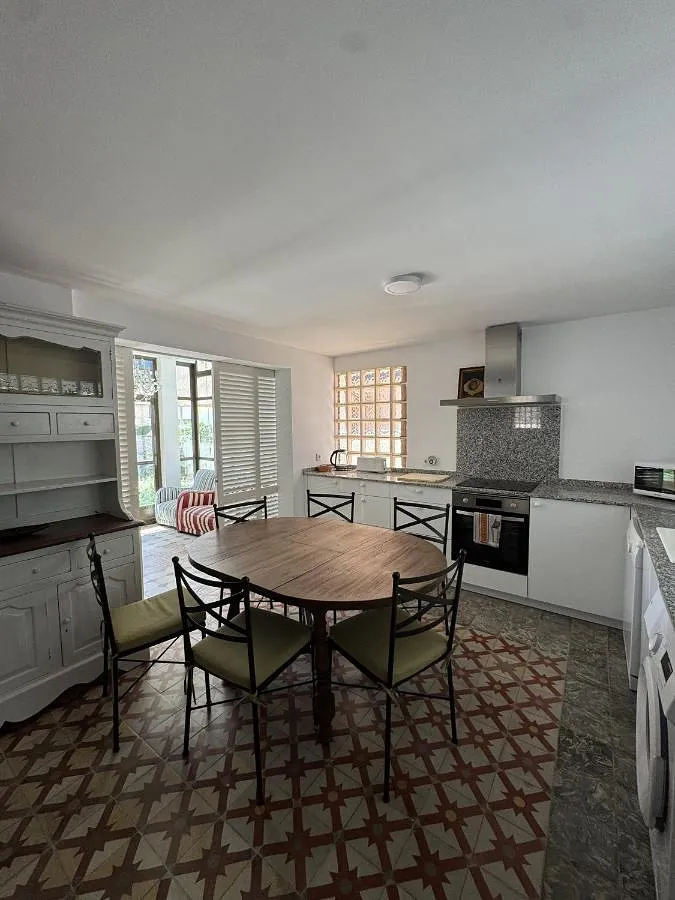 Holiday home for 8 people, with garden and view as well as terrace and pool, with pets - 1