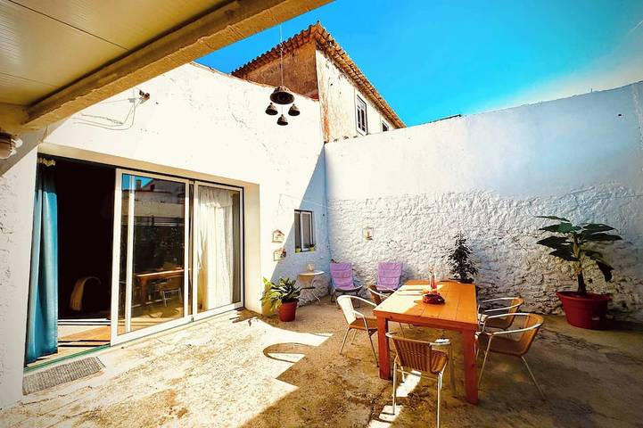 Casa de férias para 4 pessoas, com varanda e jardim em Reguengo Grande