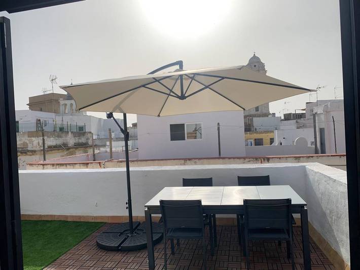 Appartement entier, Appartement de vacances pour 4 personnes avec terrasse in Vieille ville de Cadix, Cadix