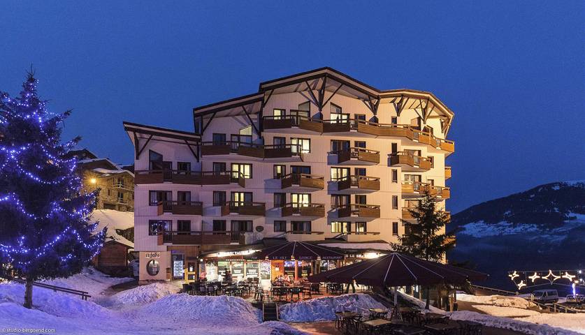 Apartamento entero, Apartamento al pie de las pistas vista montaña 2 estancias 4 personas - Selección in La Tania, La Perrière