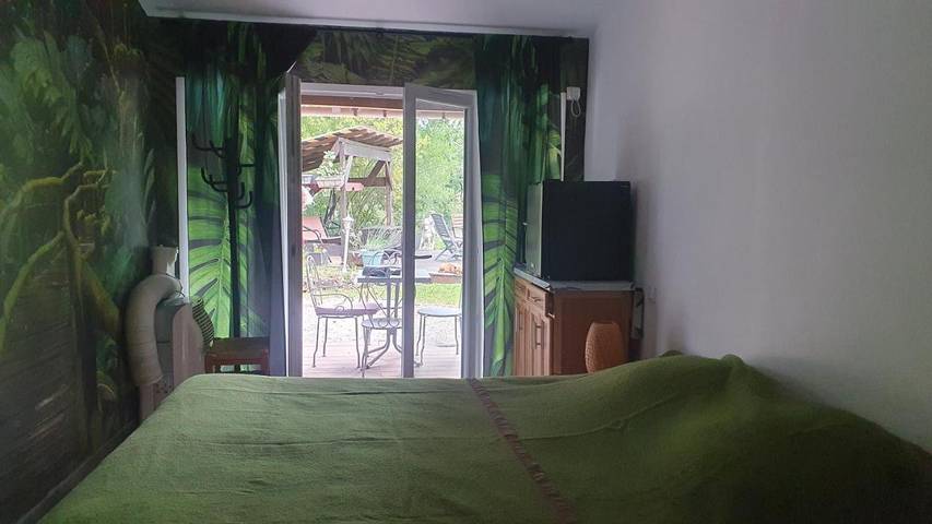 Chambre d’hôte pour 2 personnes, avec jardin ainsi que piscine et vue à Fayence - 2
