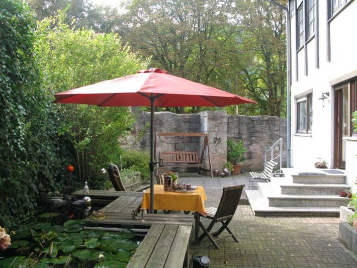 Ferienwohnung für 2 Personen, mit Garten und Ausblick