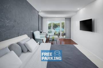 Hôtel pour 2 personnes, avec vue ainsi que piscine et jardin à Portoroz