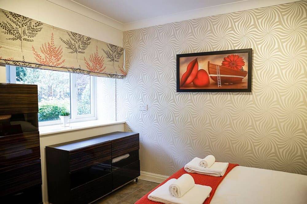 Stylish Family Home Close To City Centre with Parking in Cardiff, Cardiff e dintorni