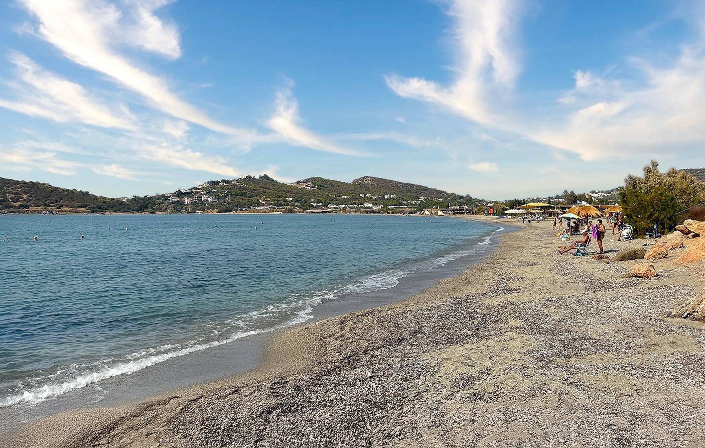 Entire vacation apartment, Beachfront Apartment with Garage & Terrace, WiFi in Anavyssos, East coast of the Attika region